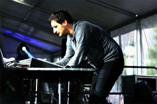 Mp3 : Guido Schneider – Rave on Snow (25.12.2010)