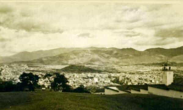 Freedom Social: Lleva ropa en buen estado para los Carmelitas Descalzos