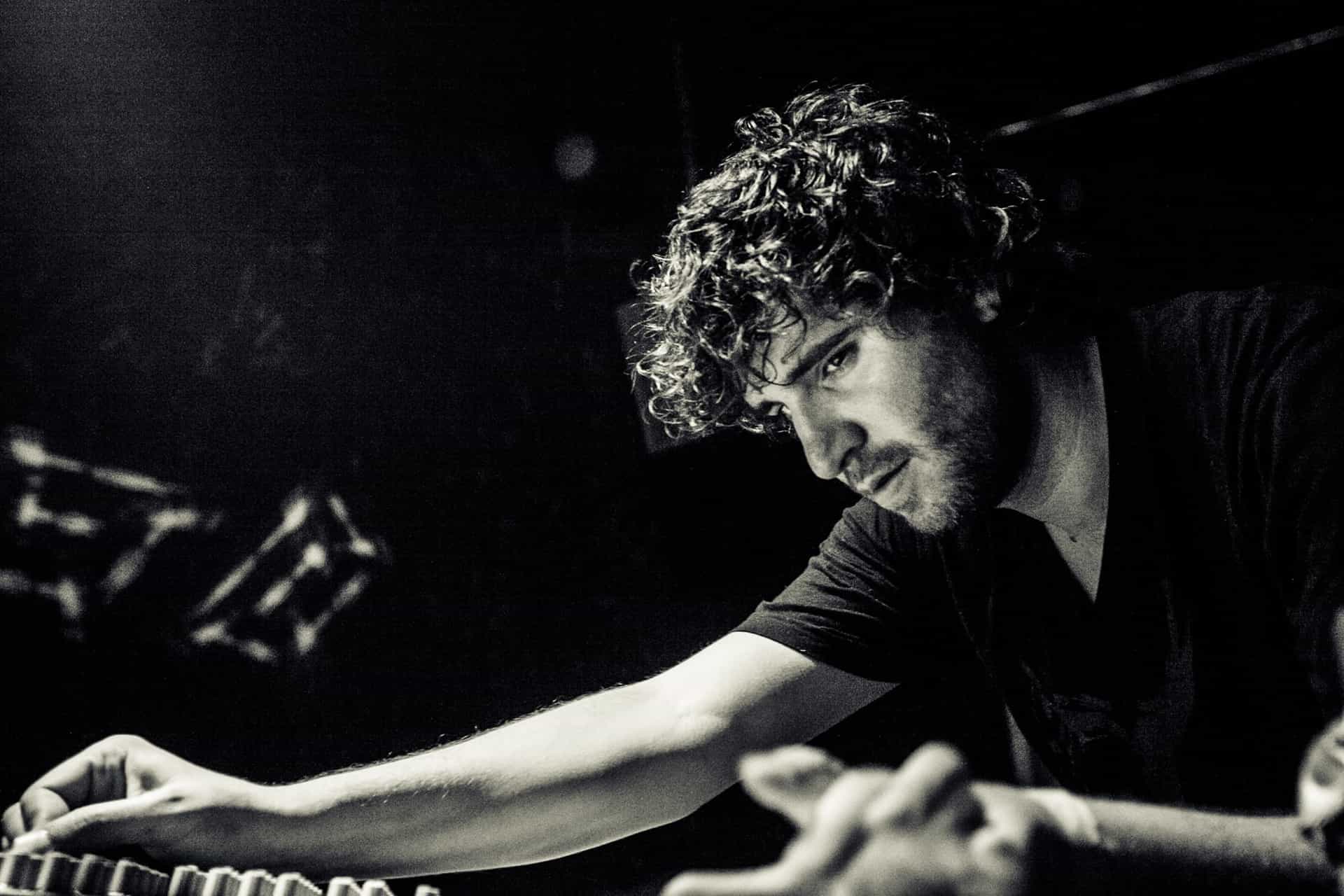 Semana de OBE XP, escucha a MATHEW JONSON sonando en Dekmantel ¡4 días para vivir una experiencia fuera del cuerpo!