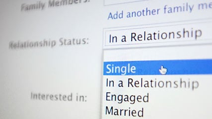 Amor irreal: compañía crea novias virtuales para ti en Facebook