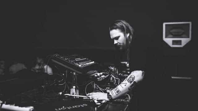VARG: El lobo sintético y experimental este próximo 12 de octubre