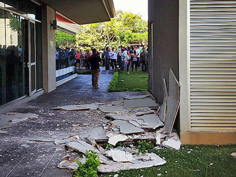 Sismo en Costa Rica: dos muertos y 60 réplicas
