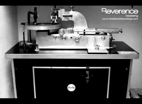 Entrevista a Dj Noizzer, Trance Dj-Producer, dueño de la única prensadora de vinilos de Colombia.