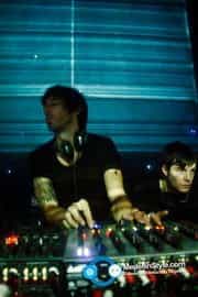 Siguenos en youtube: www.youtube.com/medellinstyle