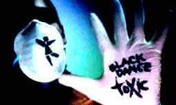 Entrevista Matthew Dear para la nueva revista turística local The Arepa. Abril 2009.