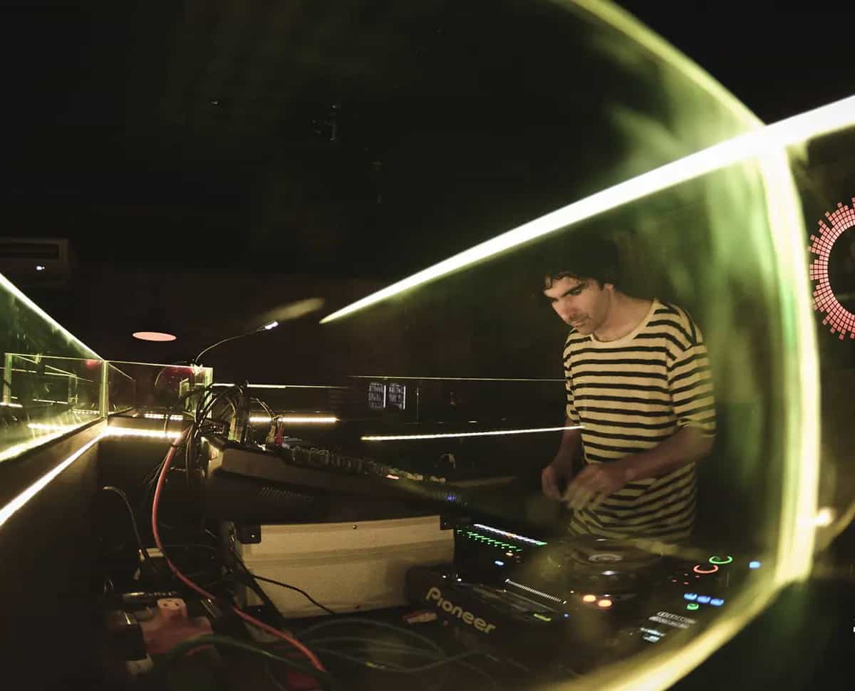 Gladkazuka Lleva su Energía a Club 50/50: Una Noche Imperdible Junto Kangding Ray y Shakti Live