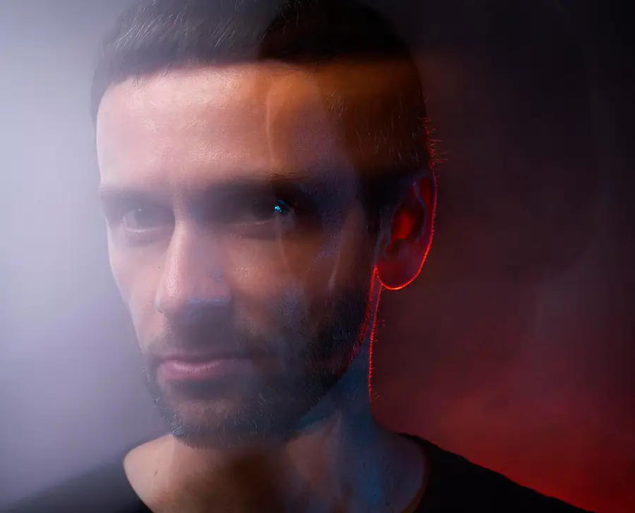 Ancient Methods: El Artista que Fusiona el Techno con el Pasado y el Futuro