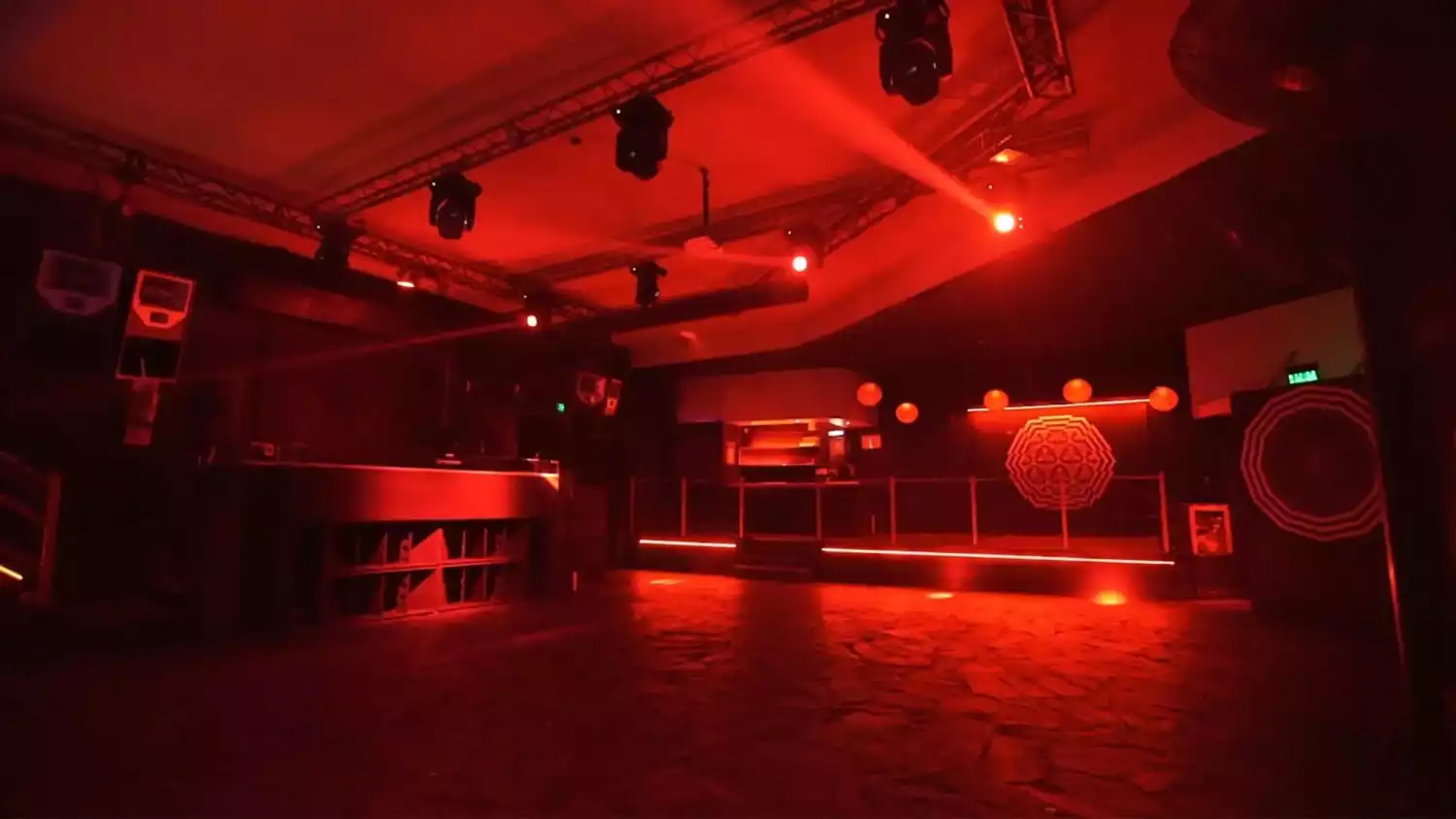 Under Club Presenta Su Nuevo Proyecto: 'NO VIP'