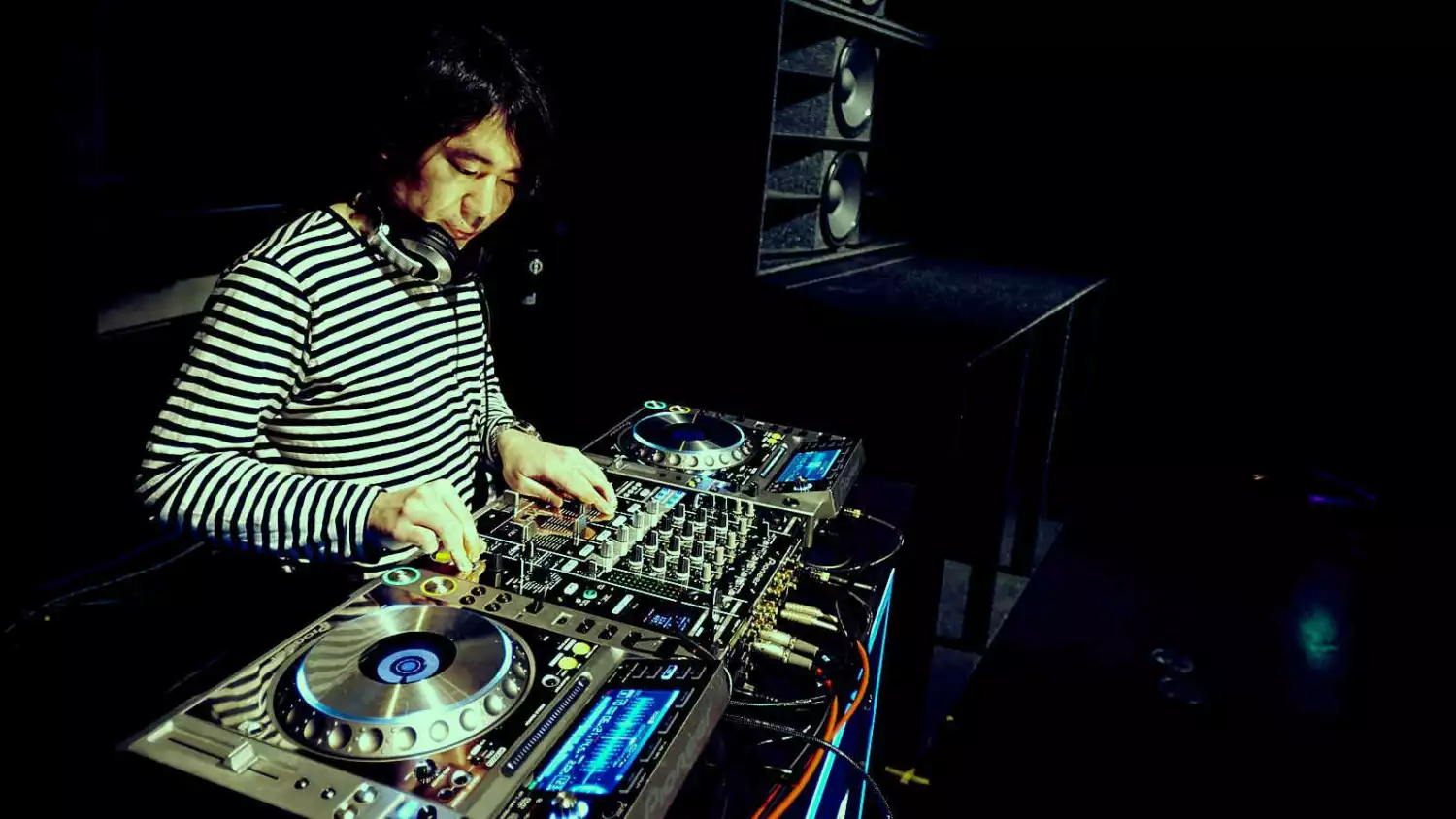 DJ Gonno Te Lleva A Otra Dimensión.