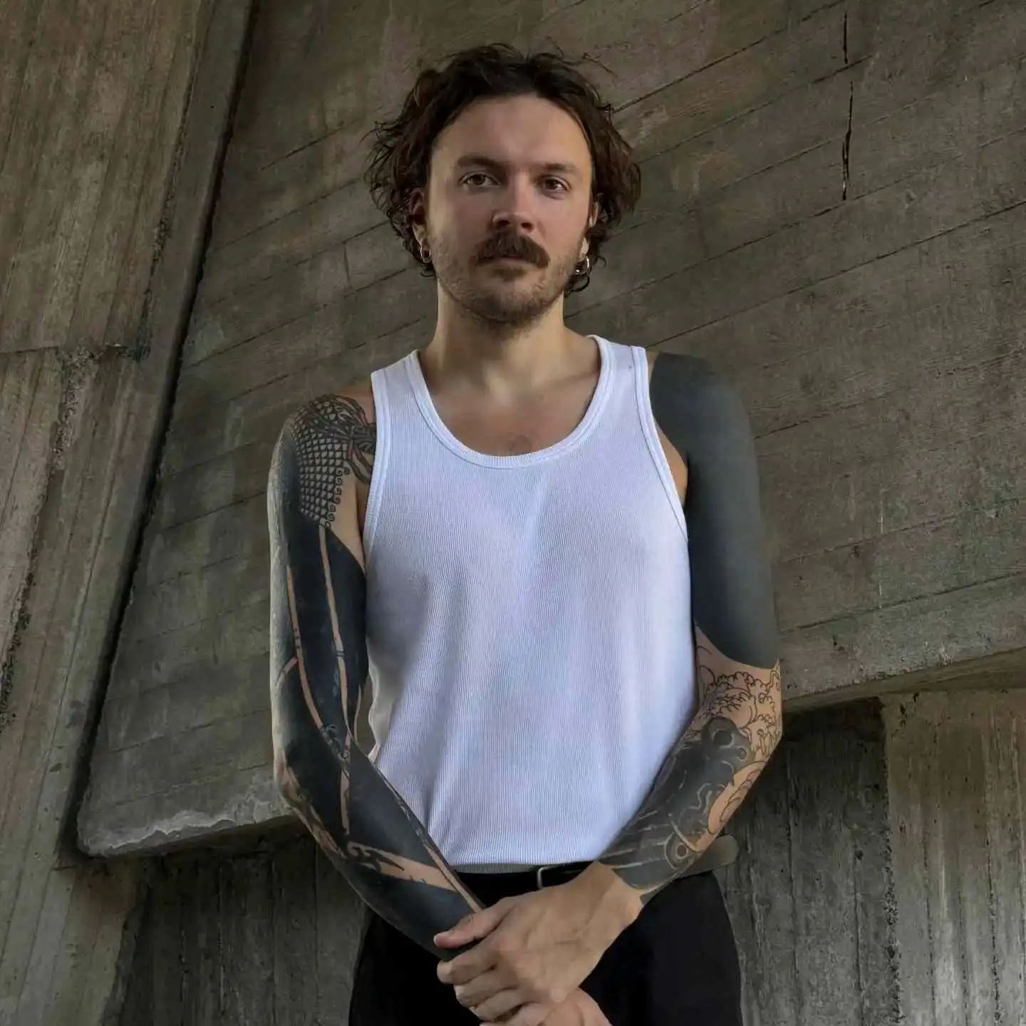 UFO95 reinterpreta el techno noventero con sets 100% en vivo, sin pregrabados.