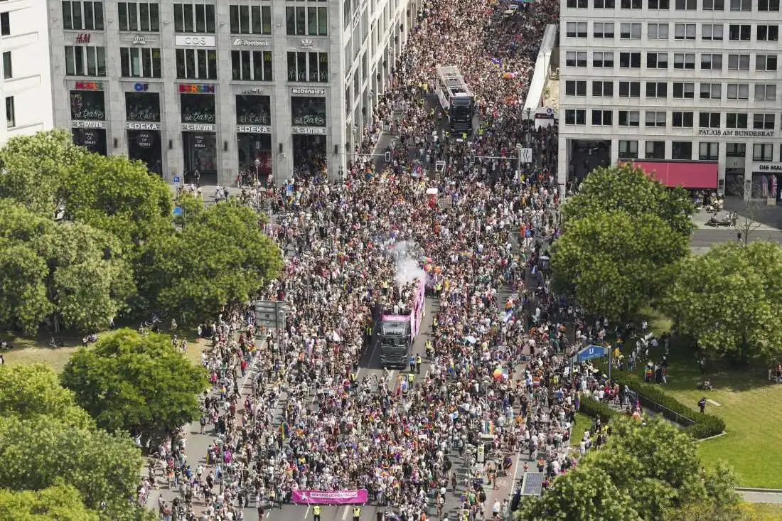 Berlín Pride: un coche embiste y deja muertos y heridos