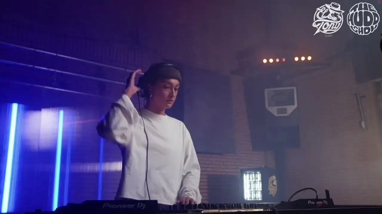 AMORAL enciende Ámsterdam con su set durante el ADE, No te la pierdas este 27 de Nov