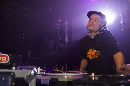 Mp3 : Cari Lekebusch – Summerstorm DJ Set 2011