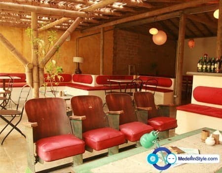 HOY ERIN LANG & THE FOUNDLINGS Gratis en Café Zorba.