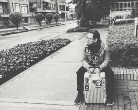 El productor colombiano Deadwalkman debuta sensacionalmente en Suara