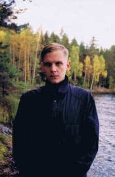 Viaja con Anthony Linell, aka Abdulla Rashim, en su nuevo EP