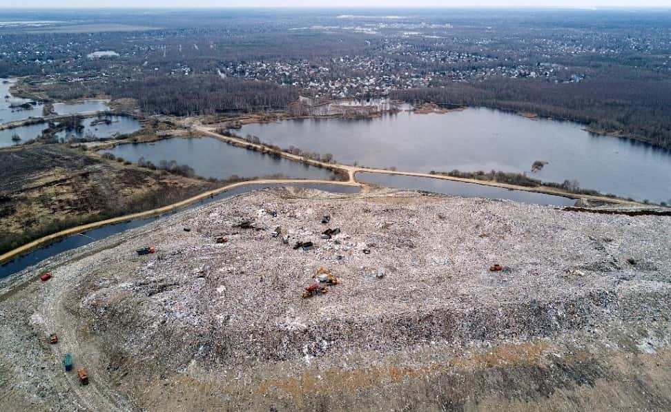 Rusia lucha por contener su basura, un problema que afecta al mundo