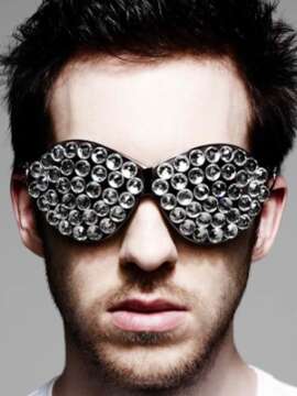 Calvin Harris – 18 Months