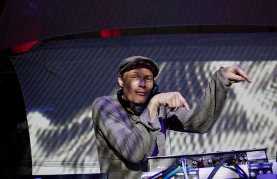 Cari Lekebusch y su Promo Mix para Junio