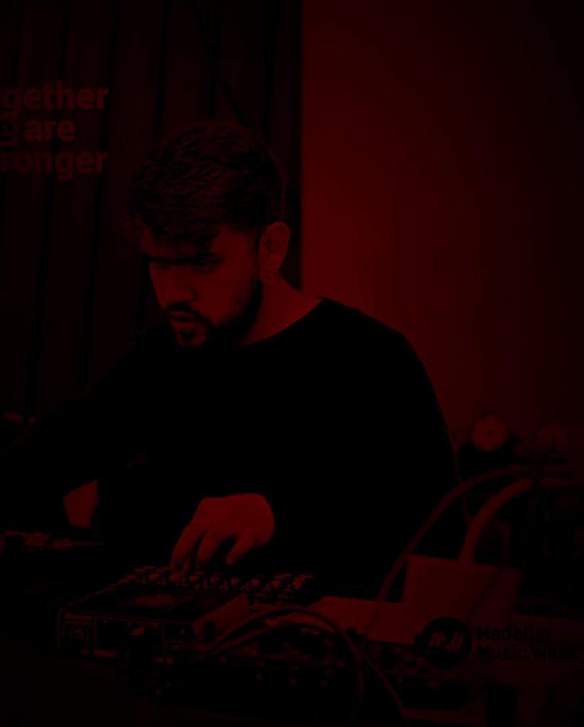 Escucha Lo Nuevo de Darkduction en Granular Spectrum