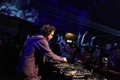 Disfruta el set de Four Tet en Boiler Room