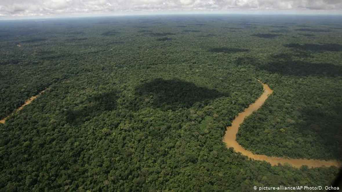 Ecuador recibe de Francia 135 millones para crisis climática
