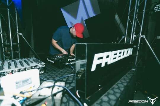 Escucha: A Sagittariun – Techno Tea Time