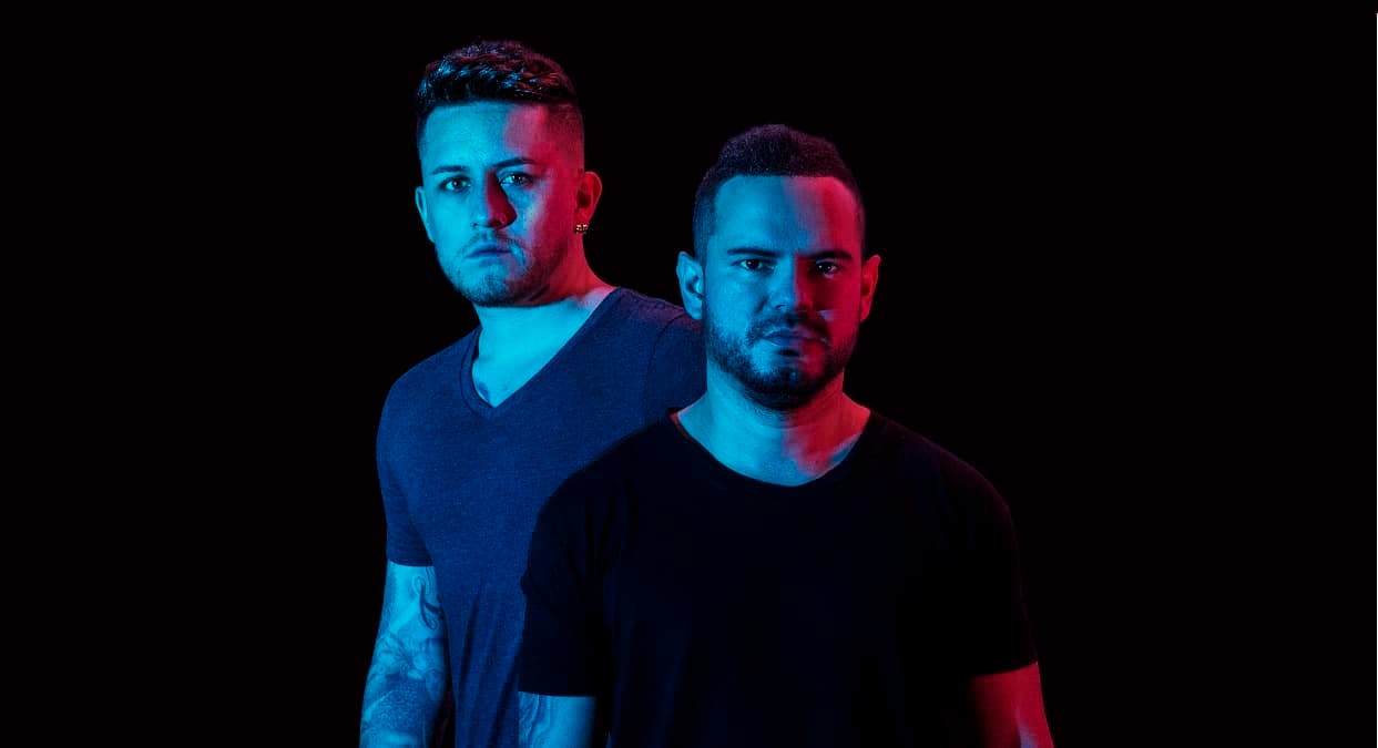 GRASSO & MAXIM en sesión exclusiva de dinámico Groove