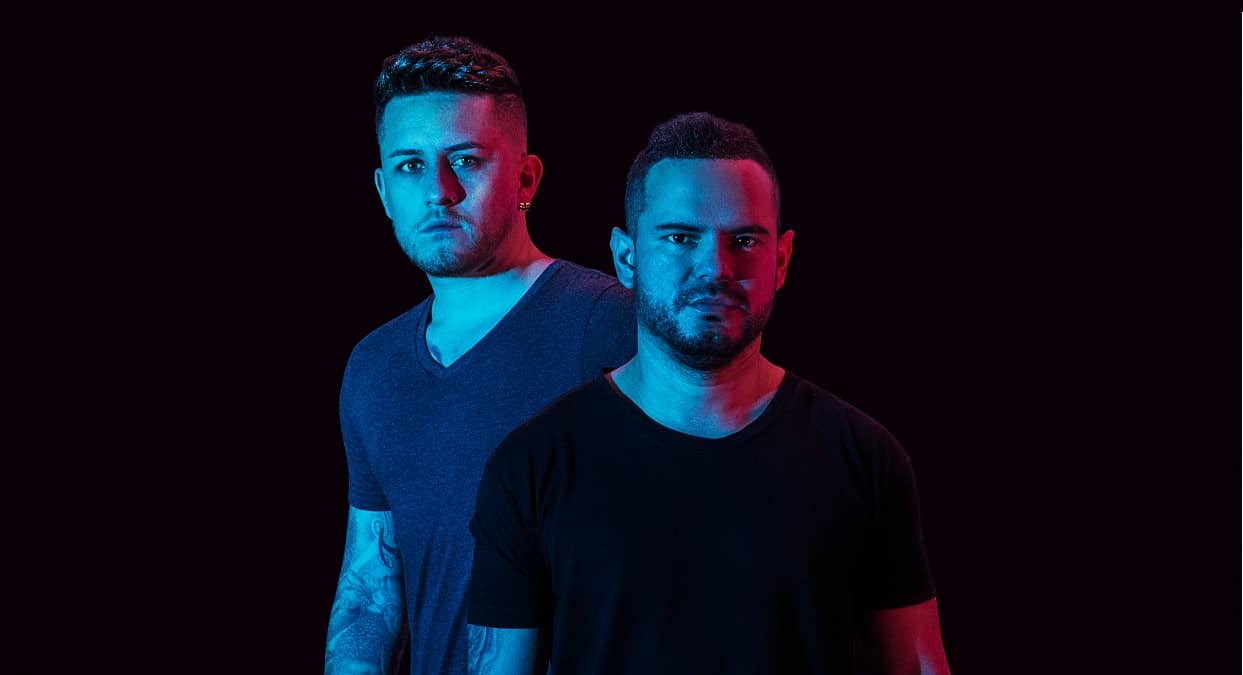GRASSO & MAXIM en sesión exclusiva de dinámico Groove