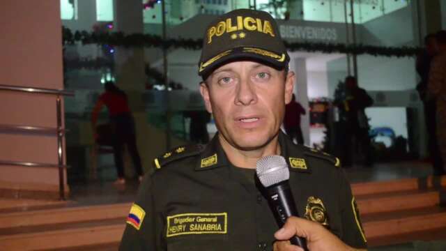 Abuso policial de Henry Sanabria Cely contra la DJ Fiona Beeson