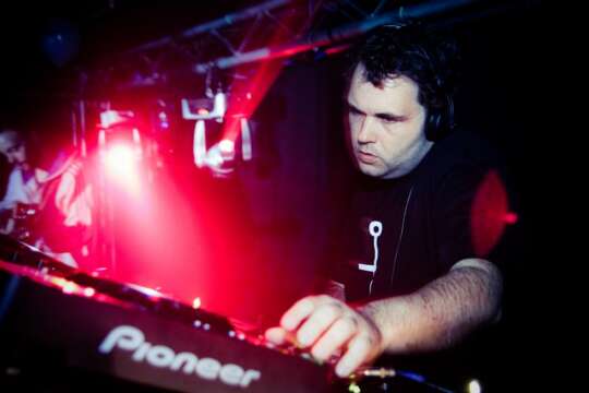 Mira y Escucha a Ian Pooley en el ADE (Amsterdam)