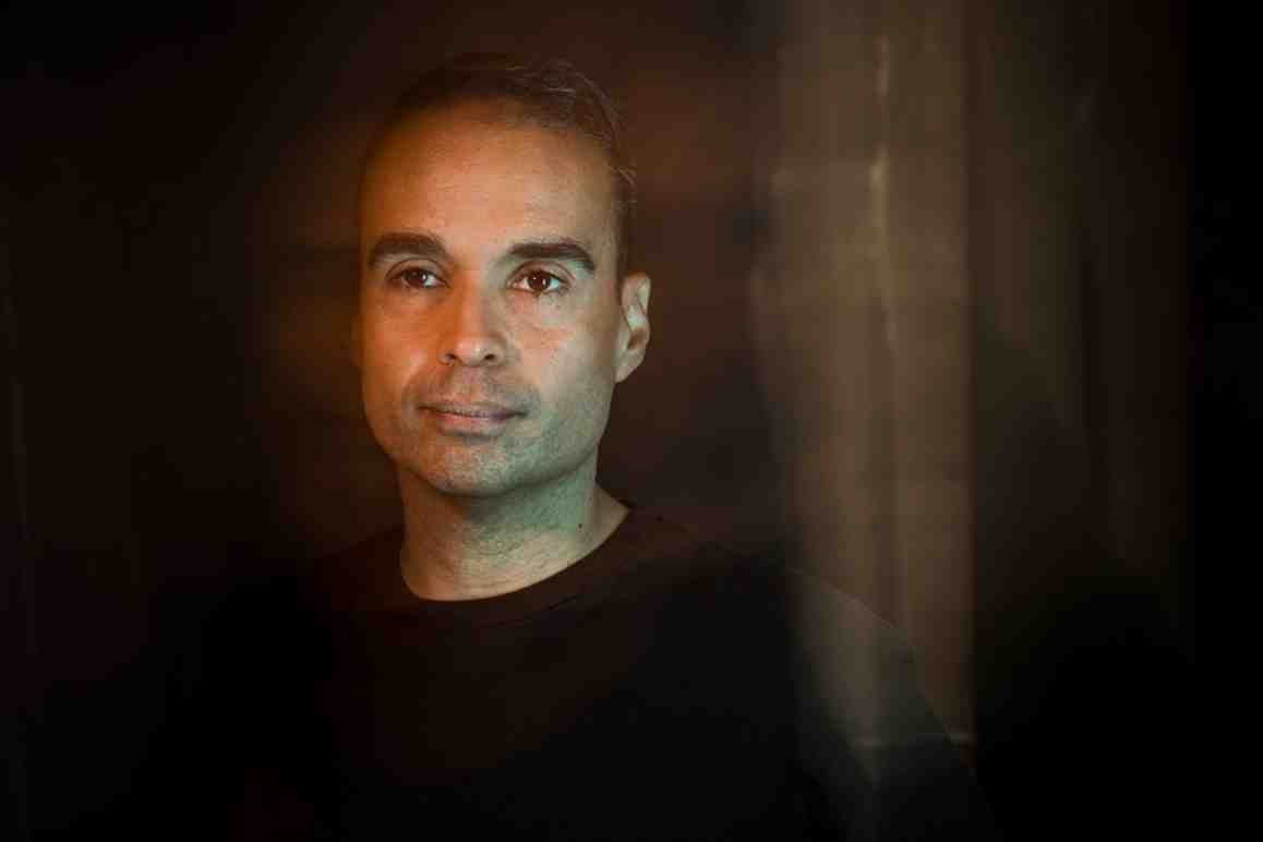 John Tejada regresa a su estilo de los 90's con un nuevo EP