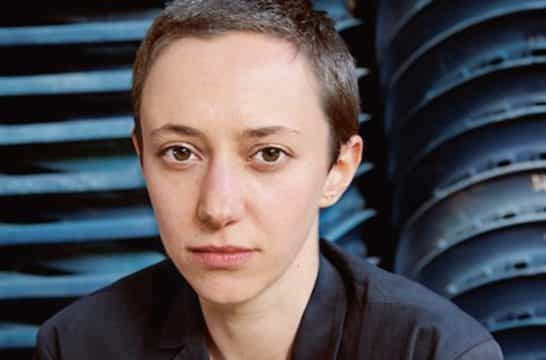 Disfruta el grandioso trabajo experimental de Lolina