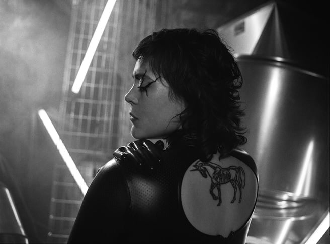 Entrevista: Louisahhh y el arte rebelde de encontrar nuestra verdad