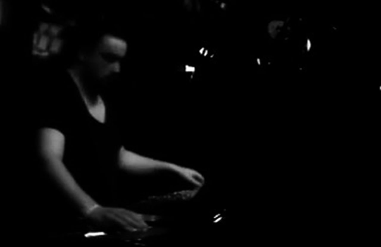 Premiere: Escucha una canción del nuevo EP de Metro Skim en 6dimensions de Steve Bicknell