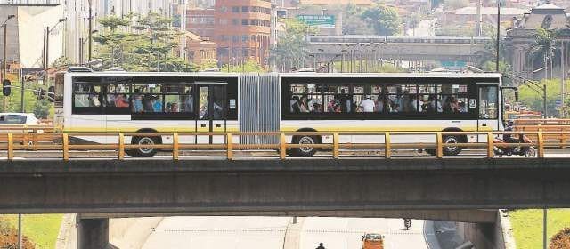 Extorsión afecta a rutas alimentadoras de metroplús