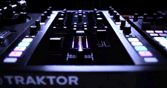 Preview del nuevo mezclador y controlador 2+2 para Traktor