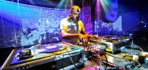 Mp3: Mike Huckaby @ CJAM 99.1 FM (16-08-2010 )