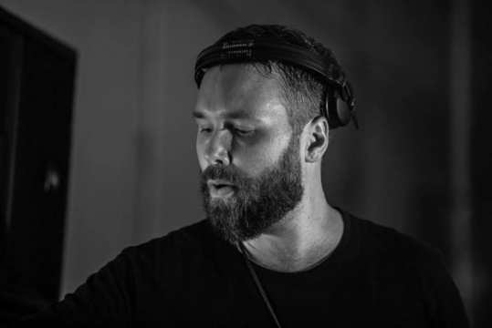Escucha el set que entregó Pär Grindvik en B.Traits de BBC Radio 1