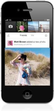 Facebook Camera APP para Iphones por ahora.