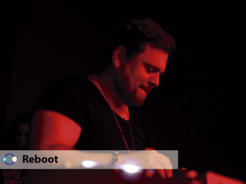 Reboot en Noon Records