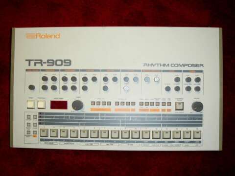 Roland presenta nuevo video de Aira