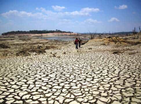 En los futuros artificiales las ciudades céntricas sufrirán de sequías extremas.