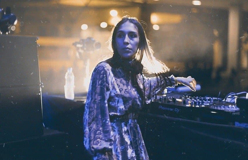 Comienza el día con este megamix de Sophyaa para ECO en alianza con ahora x La Curaduria