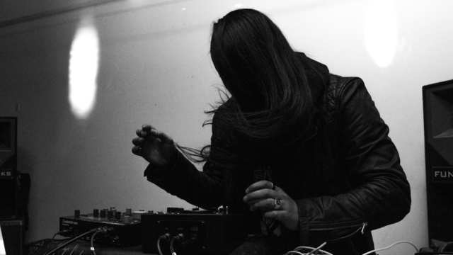 BL_K NOISE revela álbum de Surachai