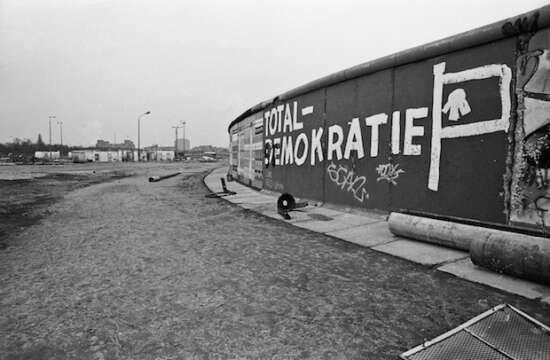 La historia de cómo el techno unificó a Berlín después de la caída del Muro