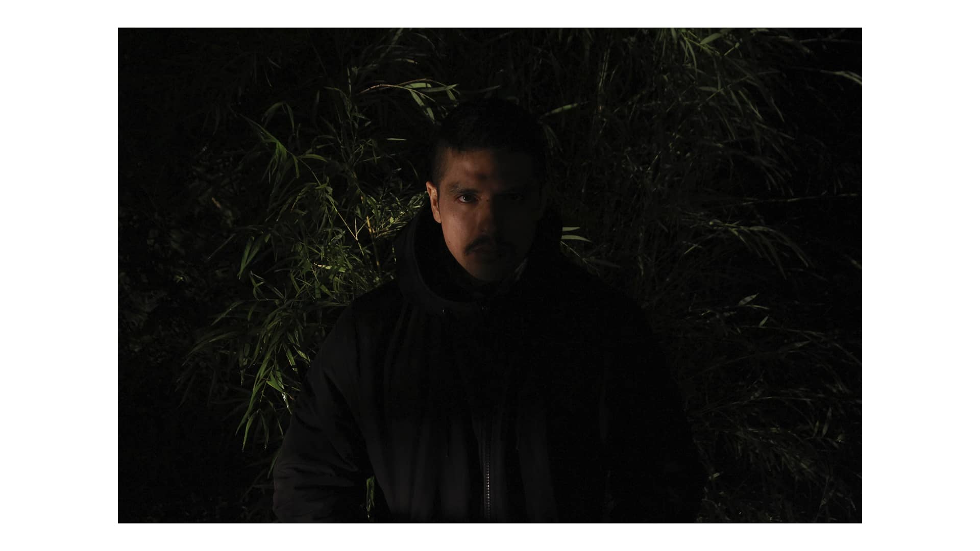 Premiere: Escucha 'Caminando a Casa' de John Plaza en Dosis Records