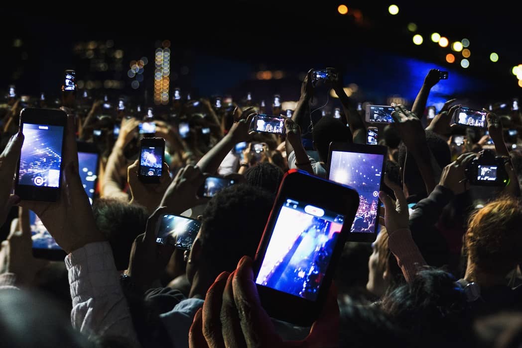 Próximamente celulares con batería ilimitada y desechos nucleares