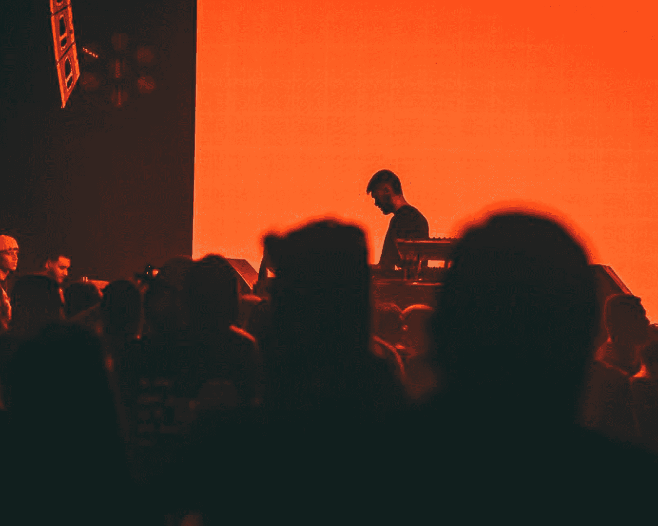 DARKDUCTION presenta su nuevo proyecto de exploración sonora ‘MARE MONSTRUM’