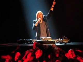 Derrumbe de tarima en el espectáculo del Dj francés David Guetta deja nueve heridos en Argentina